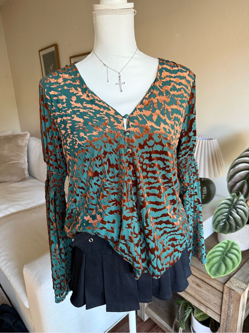 Vici Teal and Copper V-Neck Printed Blouse